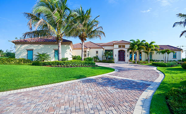 Best Driveway Paving Contractor  in Jamestown, TN